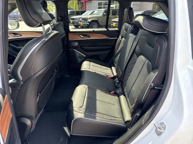 New 2026 Bright White Clearcoat Jeep Summit image 13