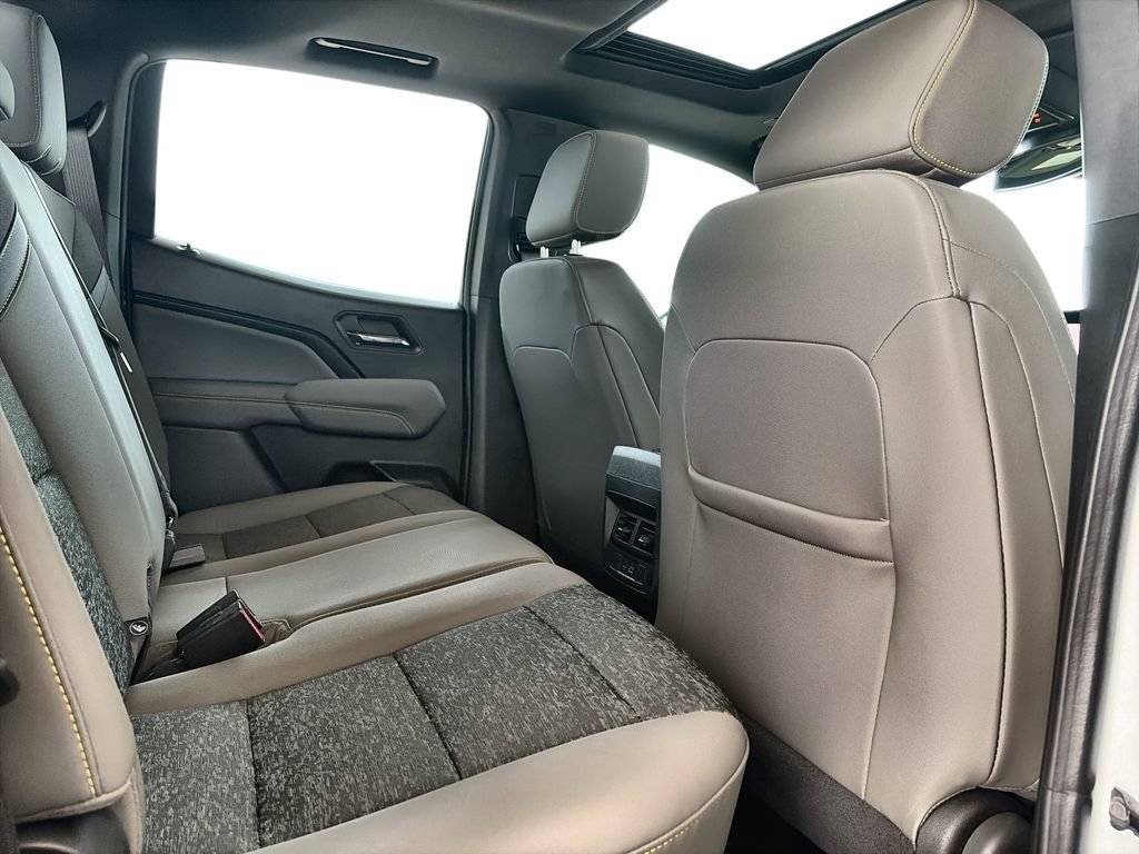 Used 2024 Summit White Chevrolet ZR2 image 28