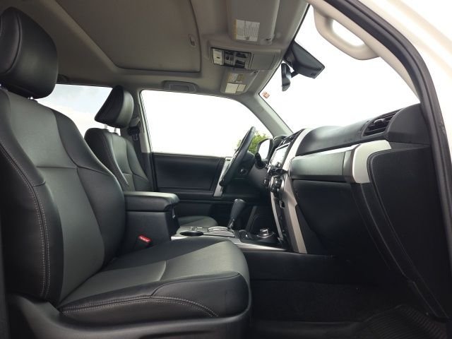 Used 2020 White Toyota SR5 Premium image 15