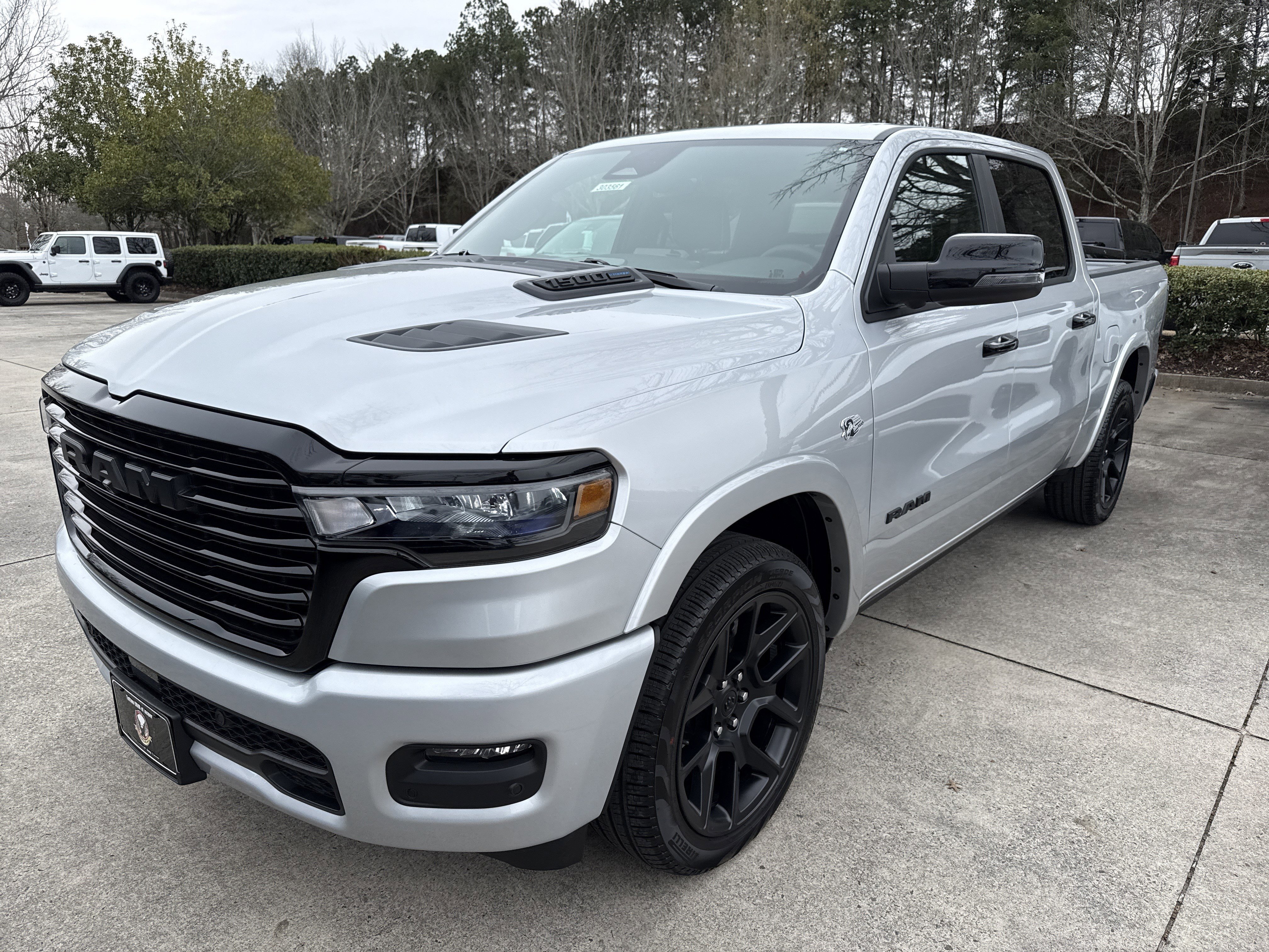 New 2026 Silver Zynith Exterior Paint RAM Laramie image 3