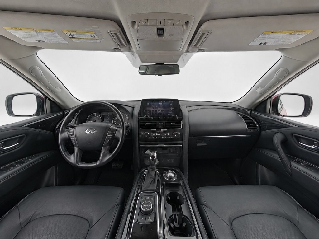 Used 2022 Black INFINITI LUXE image 11