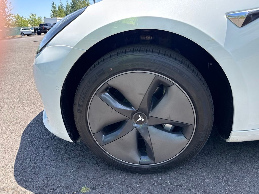 Used 2020 Pearl White Multi-Coat Tesla Standard Range Plus image 23