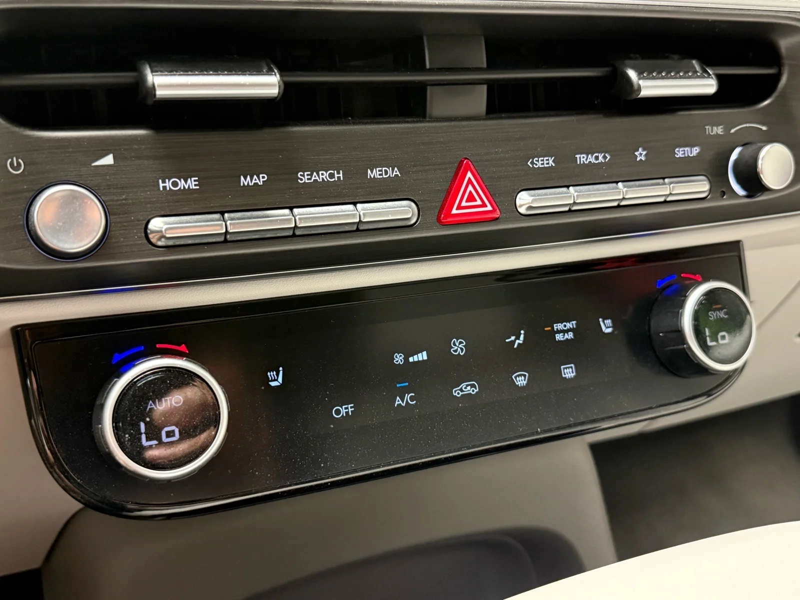 Used 2026 Abyss Black Pearl (a2b) Hyundai SEL image 20