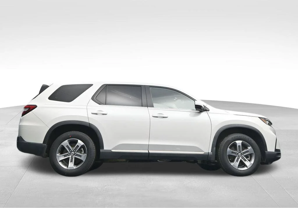 Used 2024 Platinum White Pearl Honda EX-L image 44