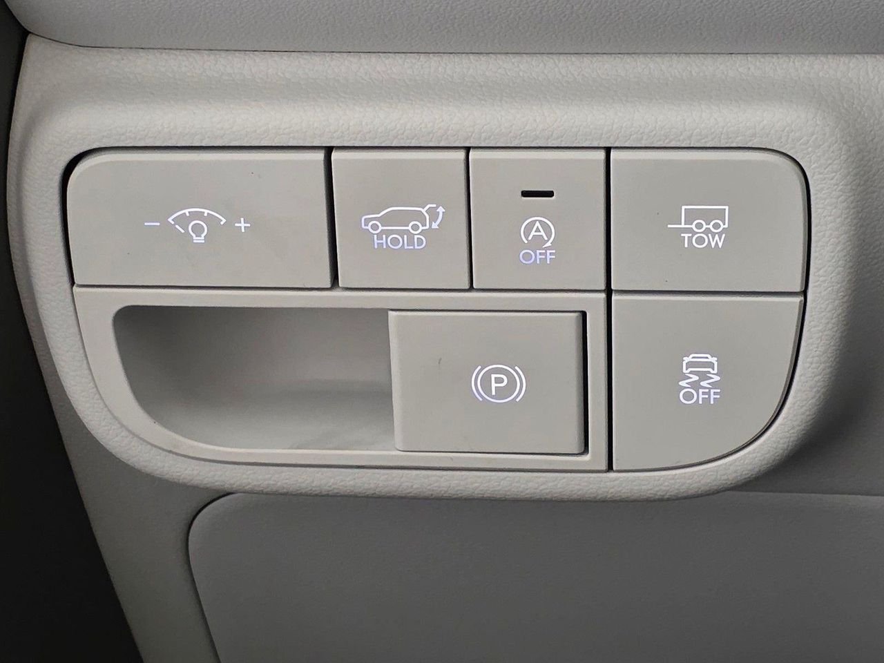 New 2026 Creamy White Pearl Hyundai SEL AWD image 34
