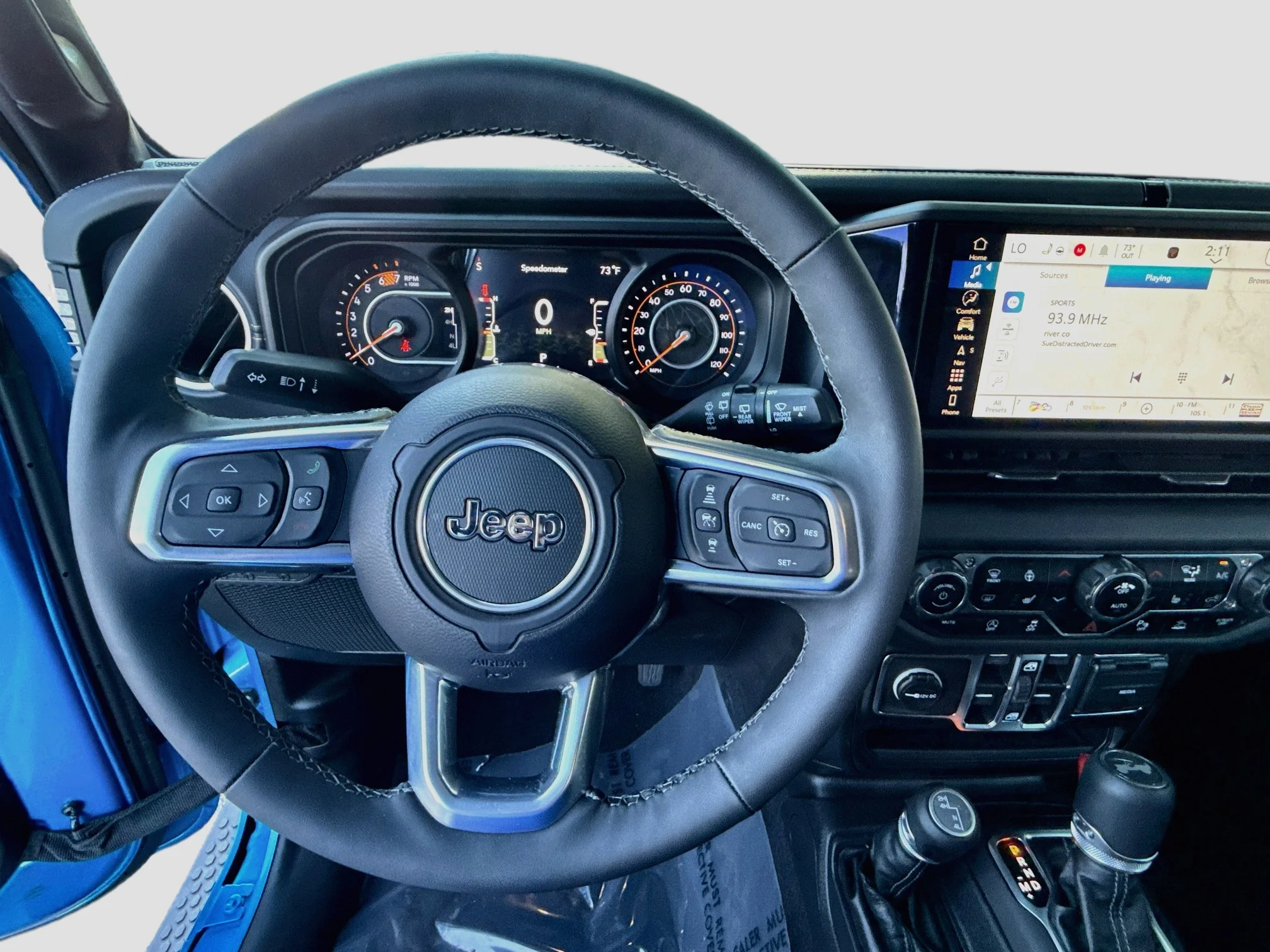Certified Used 2025 Hydro Blue Pearlcoat Jeep Sahara image 12