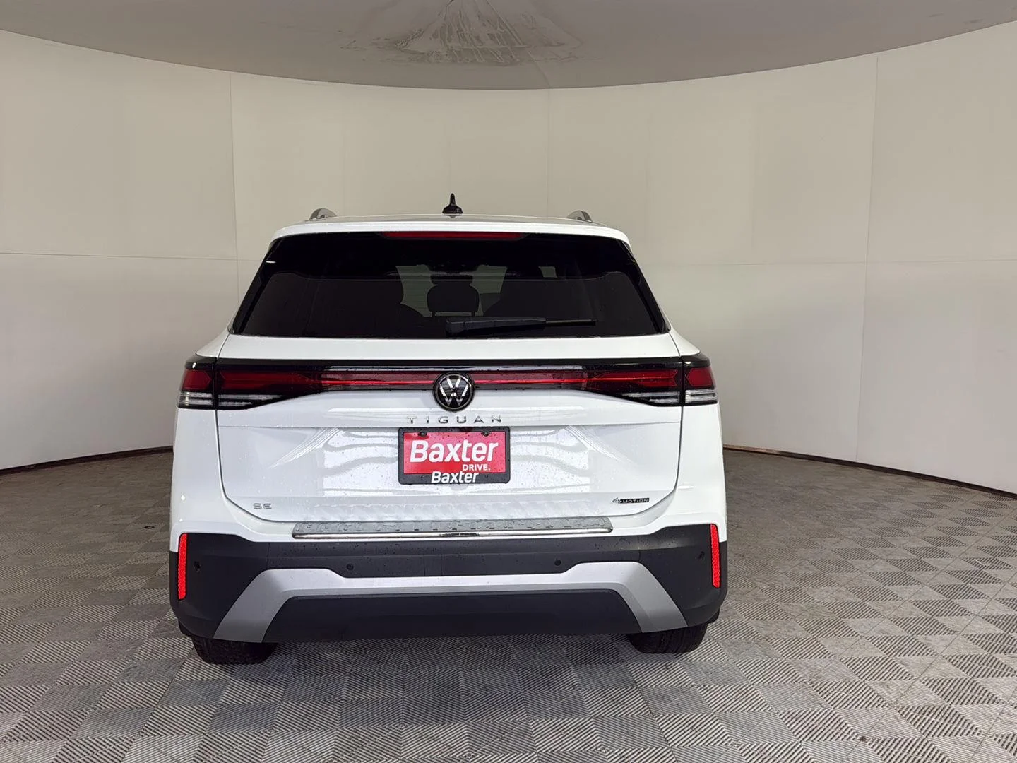 New 2026 Pure White Volkswagen SE image 5
