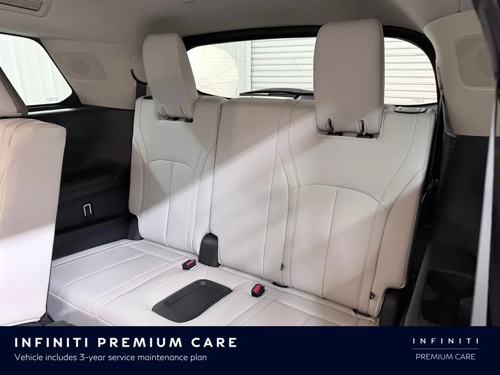 New 2026 RADIANT WHITE INFINITI Luxe FWD image 30