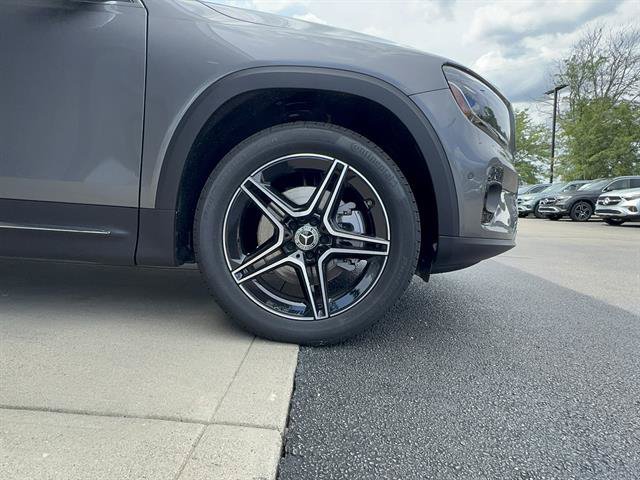 New 2026 Mountain Grey Metallic Mercedes-Benz GLB 250 4MATIC® image 26