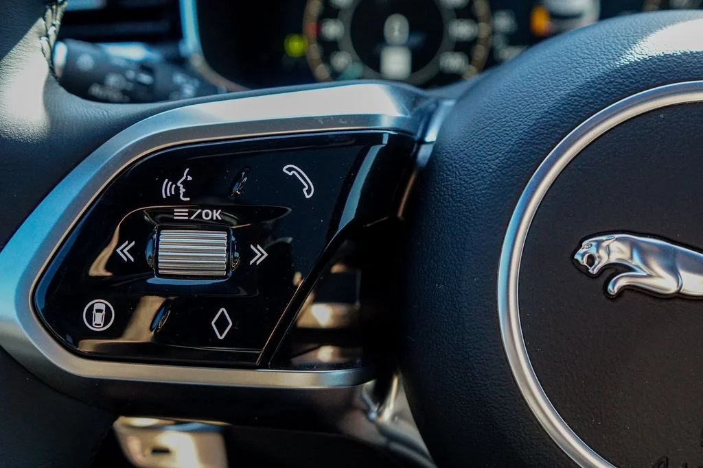 2026 Jaguar F-Pace R-Dynamic S - Photo 20