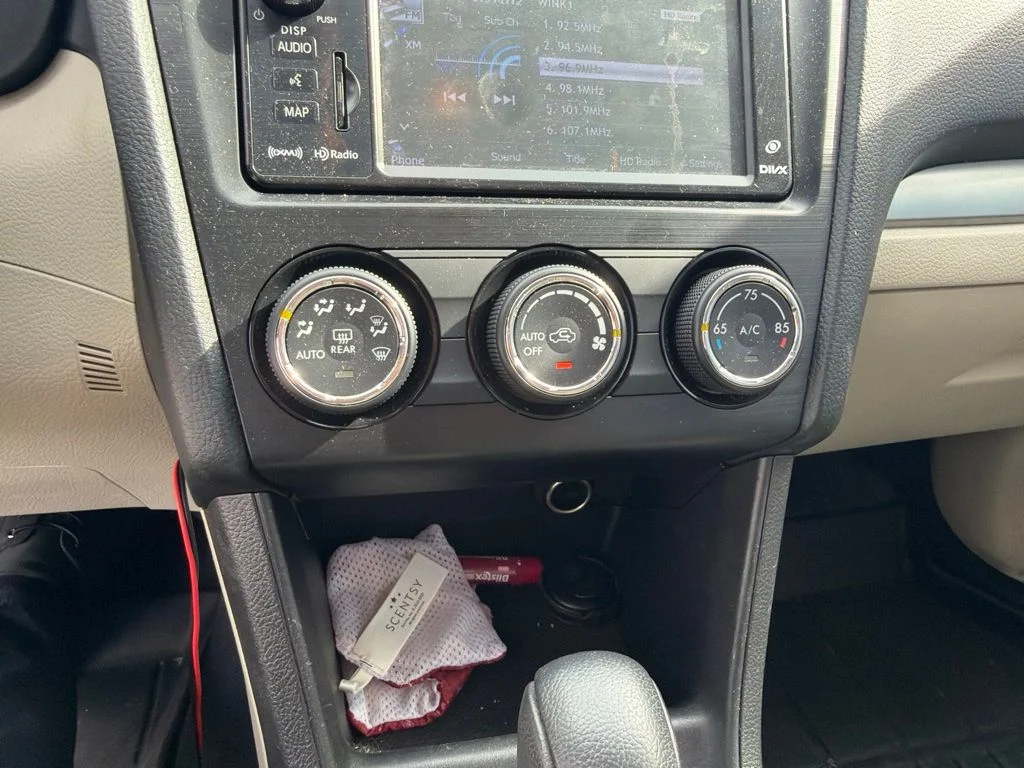 Used 2014 Satin White Pearl Subaru 2.0i Limited image 24