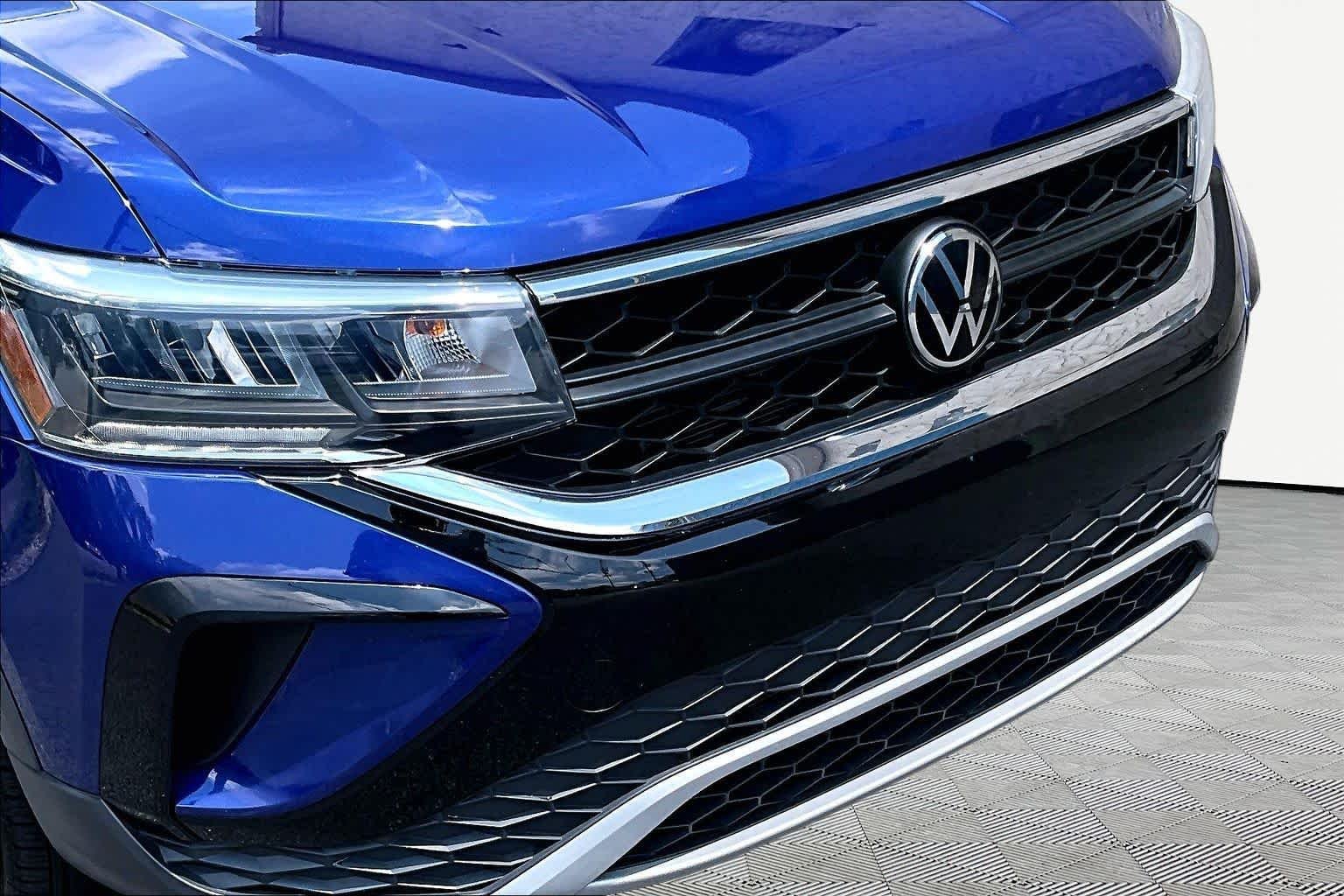 Used 2024 Dusk Blue Metallic Volkswagen S image 30