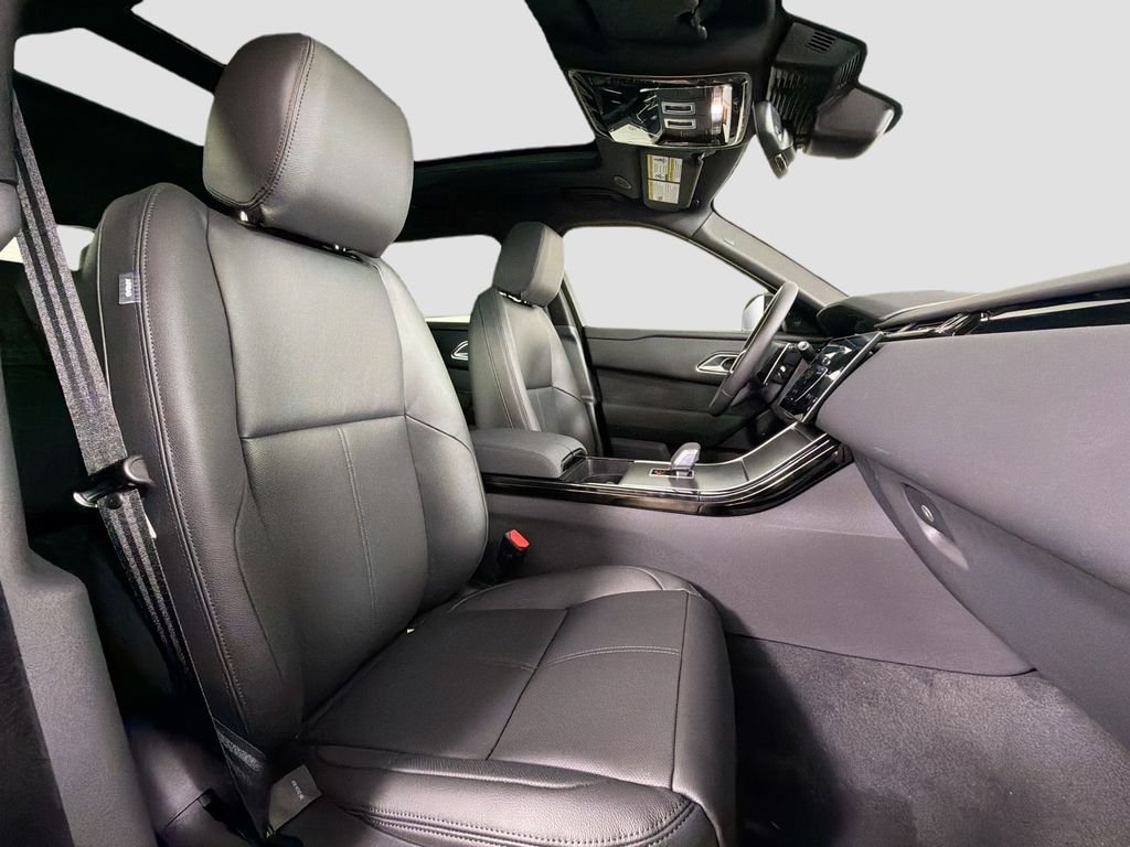 New 2026 Santorini Black Land Rover S image 30