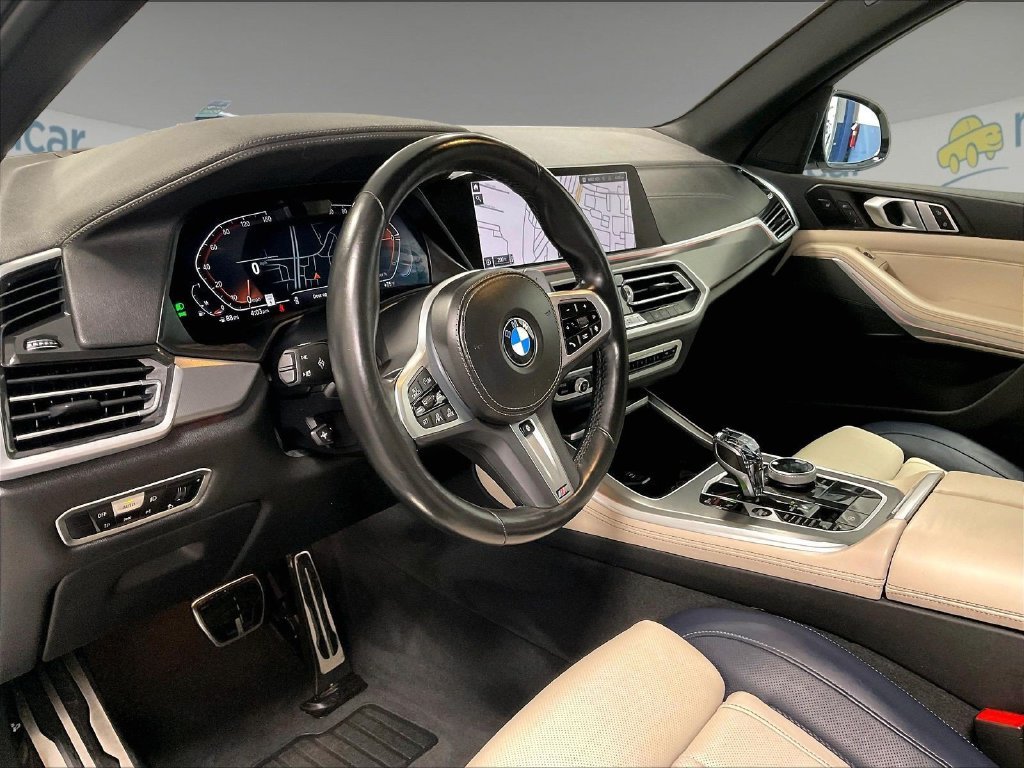 Used 2022 White BMW xDrive40i image 8