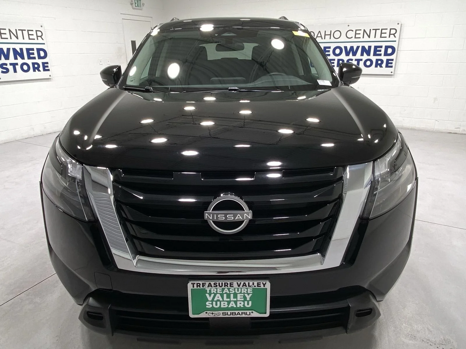 Used 2025 Black Nissan SV image 3