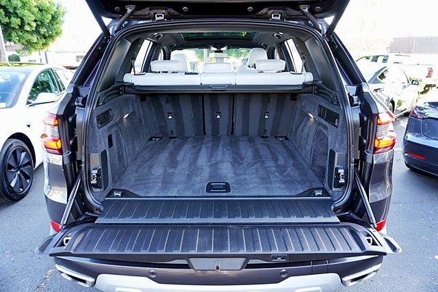 Used 2023 Gray BMW xDrive40i image 12