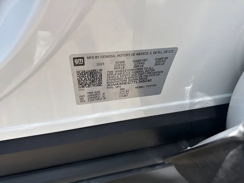 Used 2026 Summit White Chevrolet LT image 28
