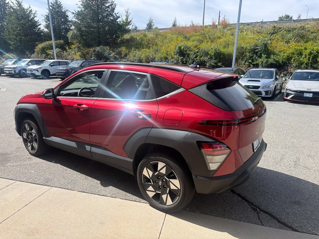 Used 2024 Red Hyundai SEL image 4