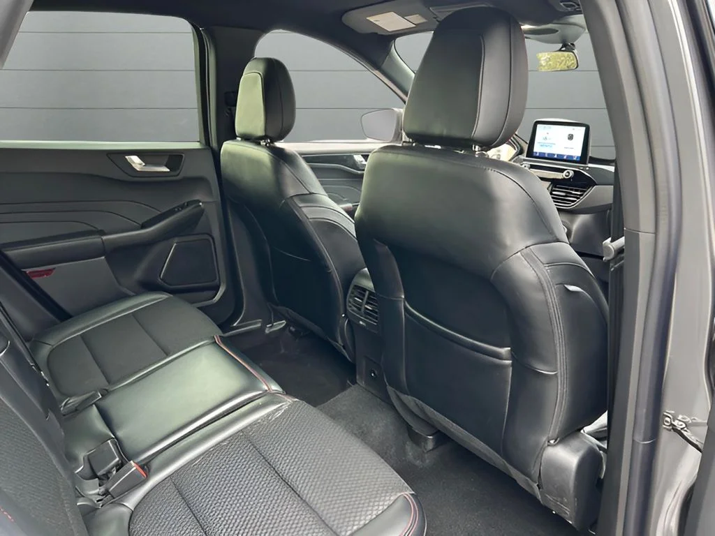 Used 2025 Gray Ford ST-Line image 21