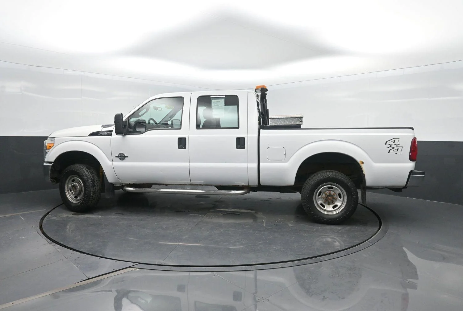 Used 2015 Oxford White Ford XL image 32
