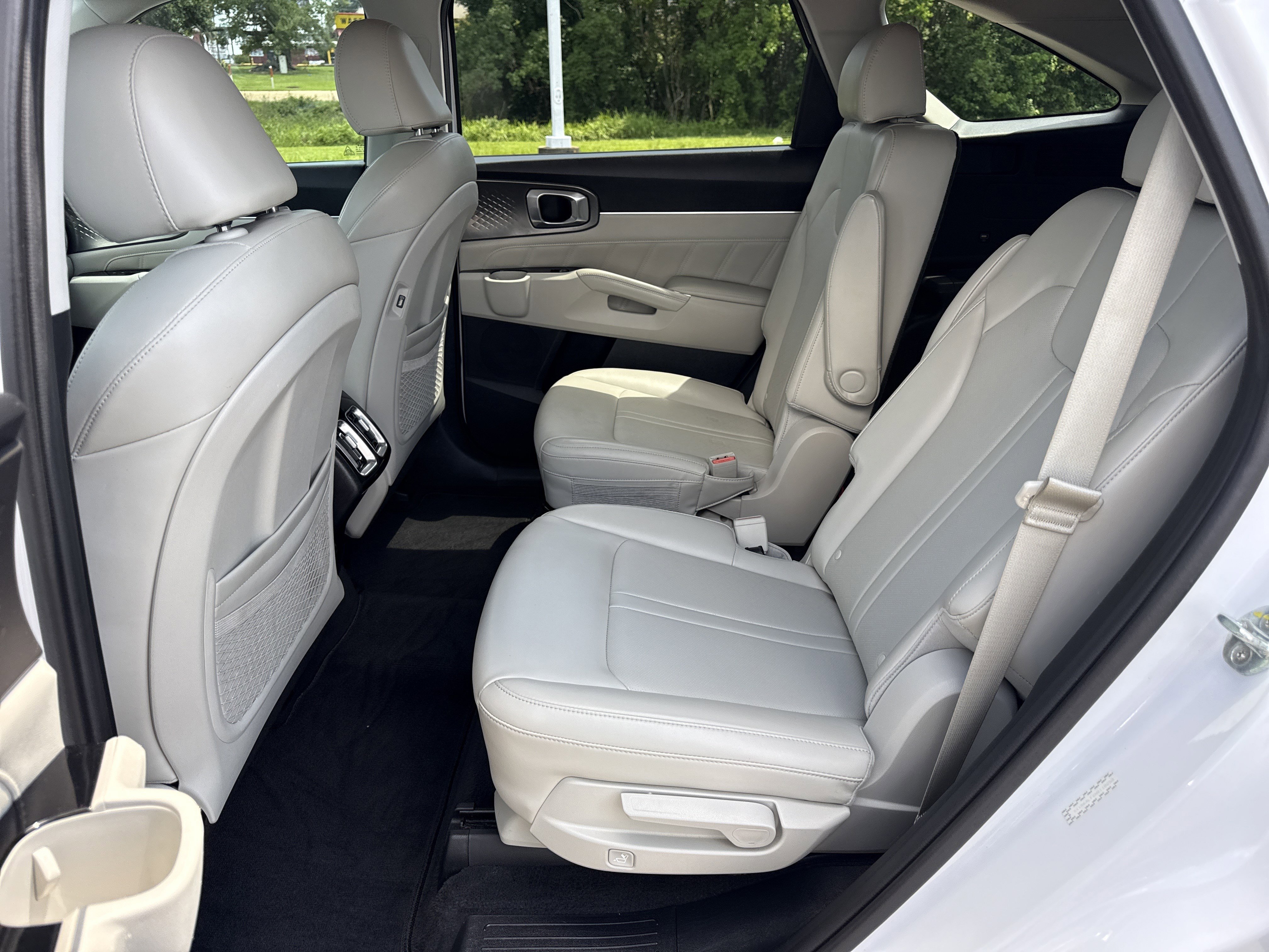 Used 2022 Glacial White Pearl Kia SX image 13