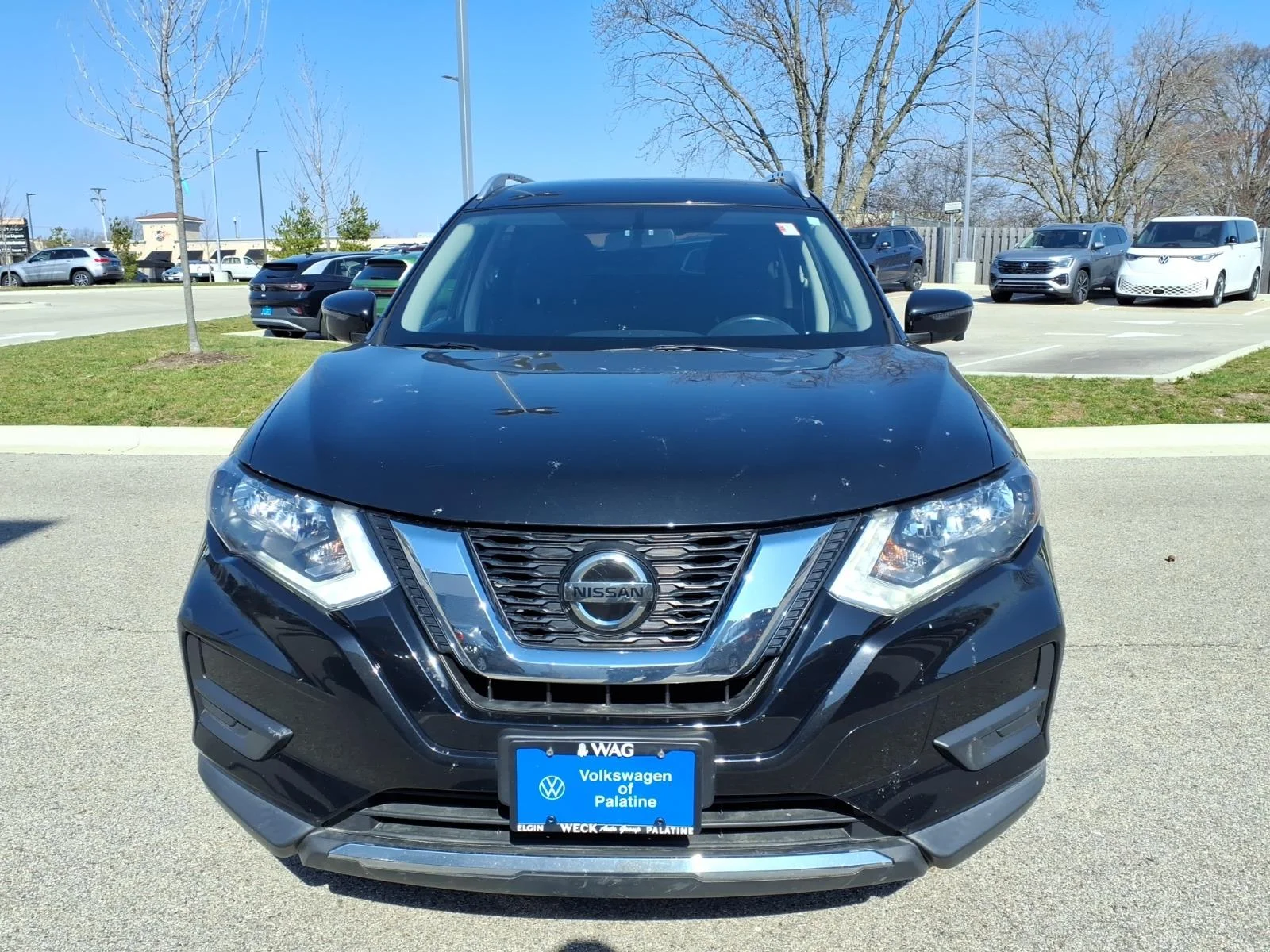 Used 2018 Black Nissan AWD SV image 2