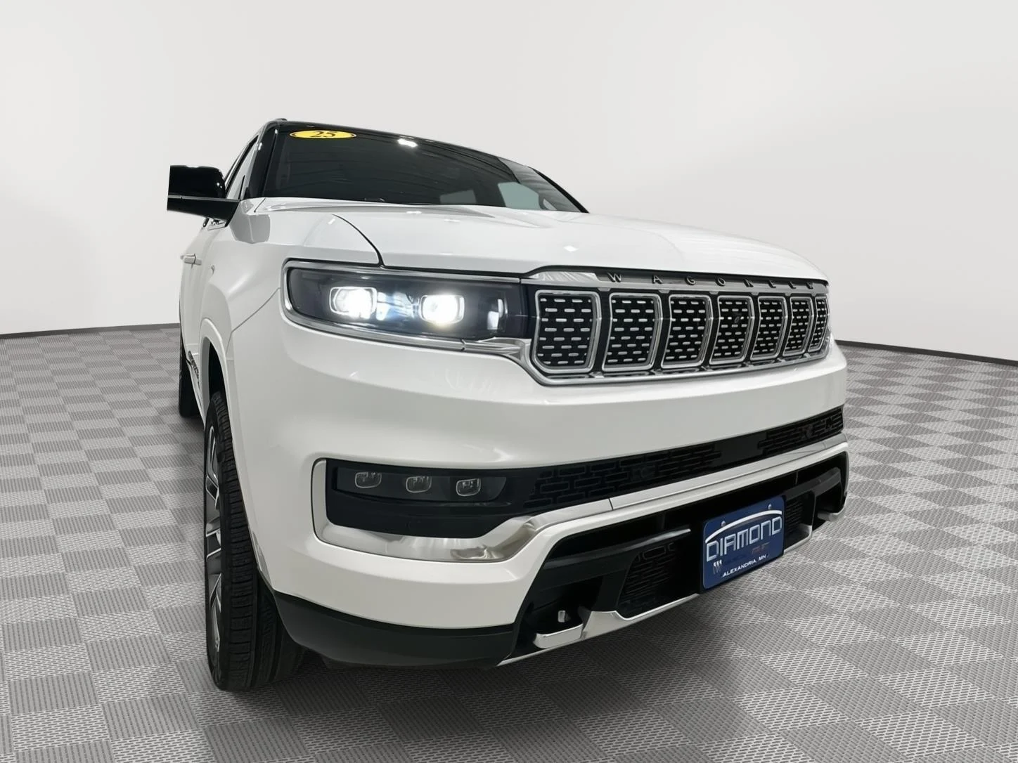 Used 2025 White Jeep Series III image 30