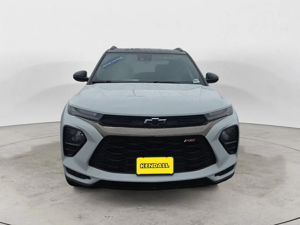 Used 2023 Summit White Chevrolet RS image 2