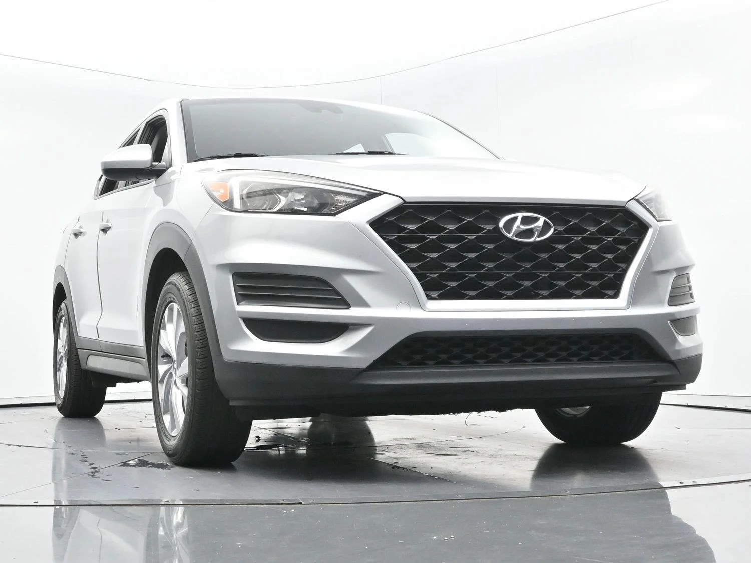 Used 2020 Stellar Silver Hyundai SE image 40