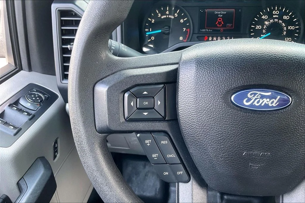 Used 2015 Black Ford XL image 17