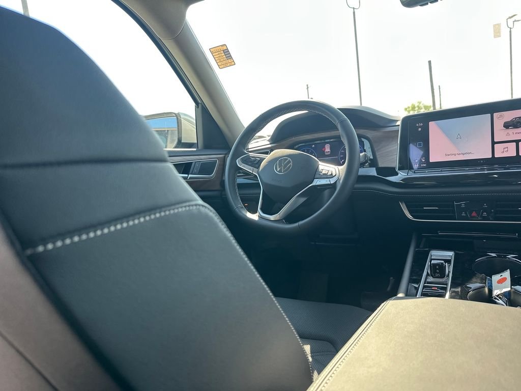 2026 Volkswagen Atlas SE w/Tech - Photo 16
