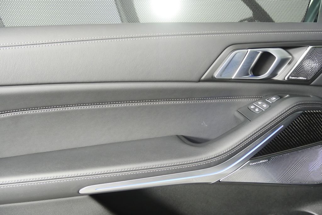 2026 BMW X7 M60i - Photo 14