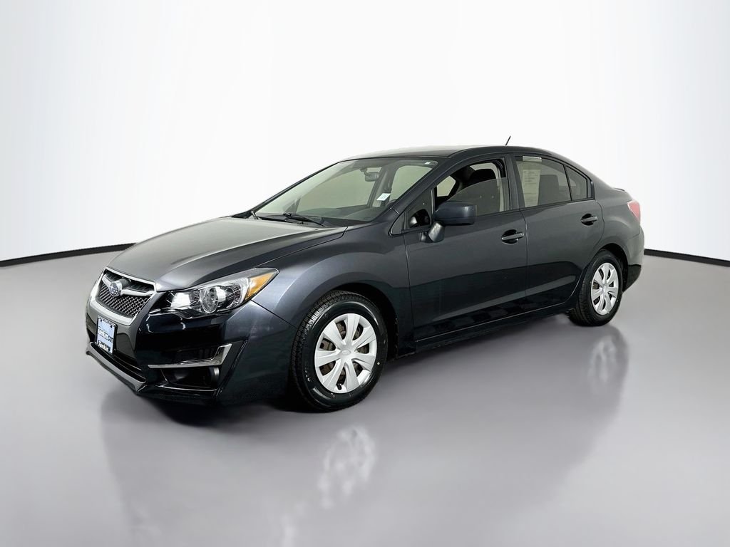Used 2015 Dark Gray Metallic Subaru 2.0i image 4