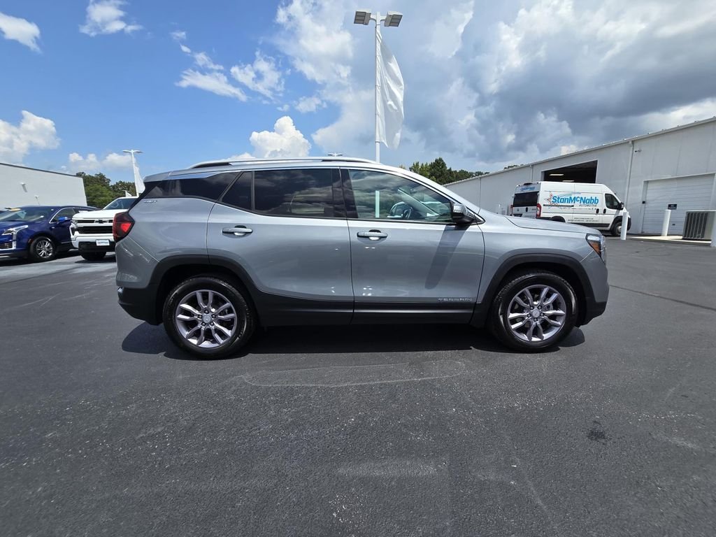 Used 2023 STERLING METALLIC GMC SLT image 8