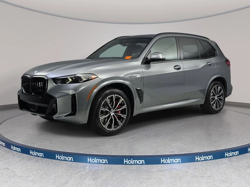 2026 BMW X5 xDrive50e's photo