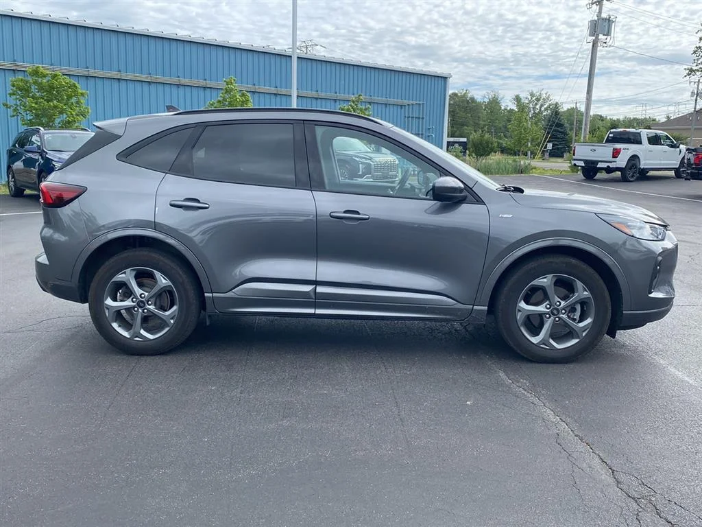 Used 2023 Carbonized Gray Ford ST-Line Select image 8