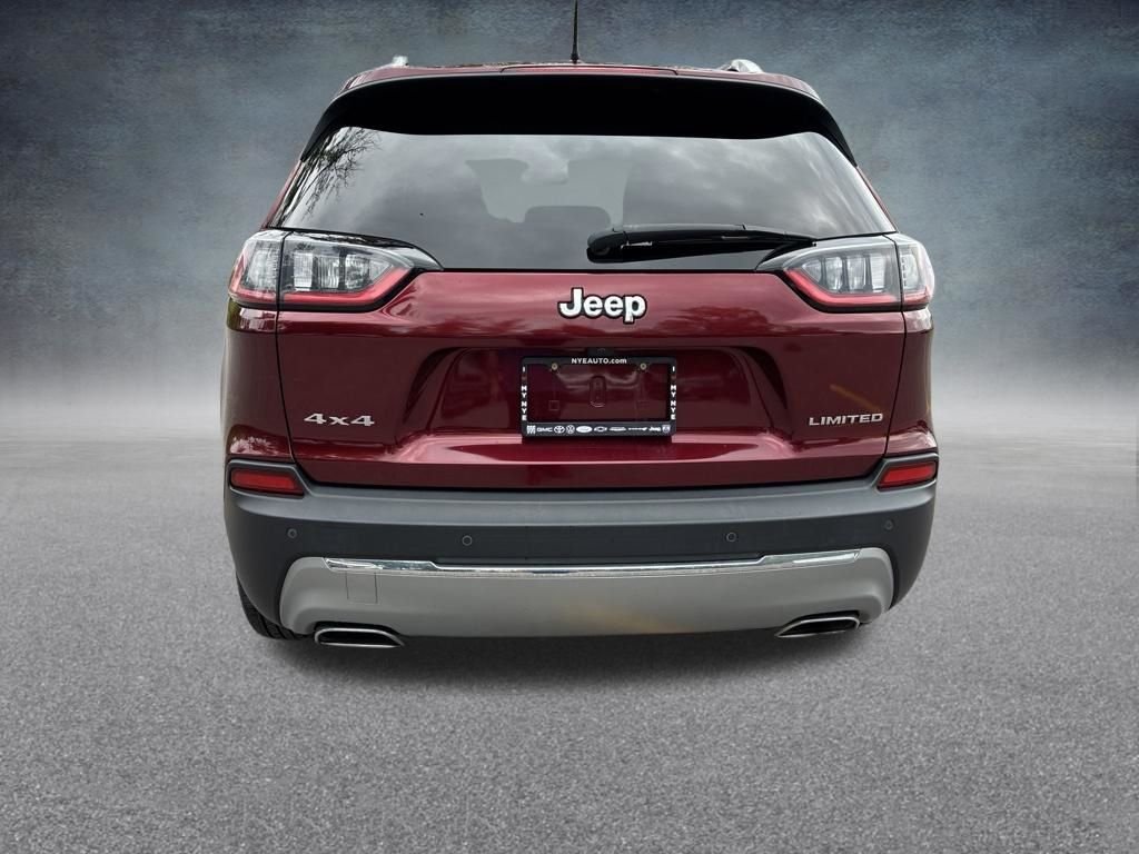 Used 2021 Red Jeep Limited image 4