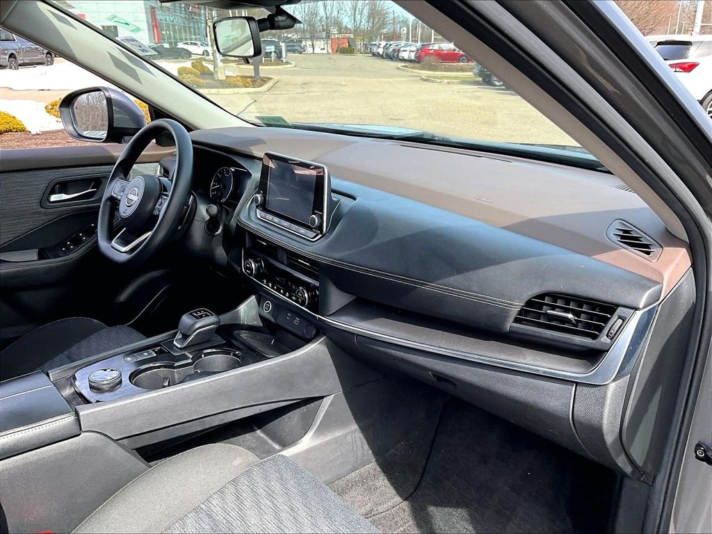 Used 2023 Gray Nissan SV image 14