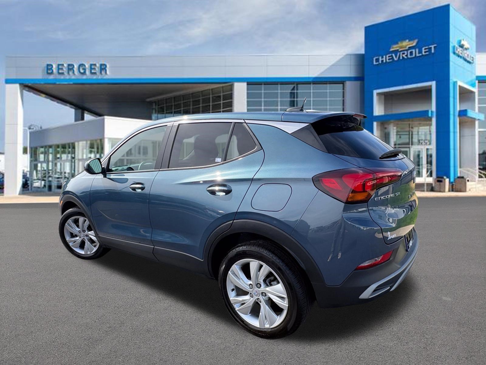 Used 2025 Ocean Blue Metallic Buick Preferred image 4