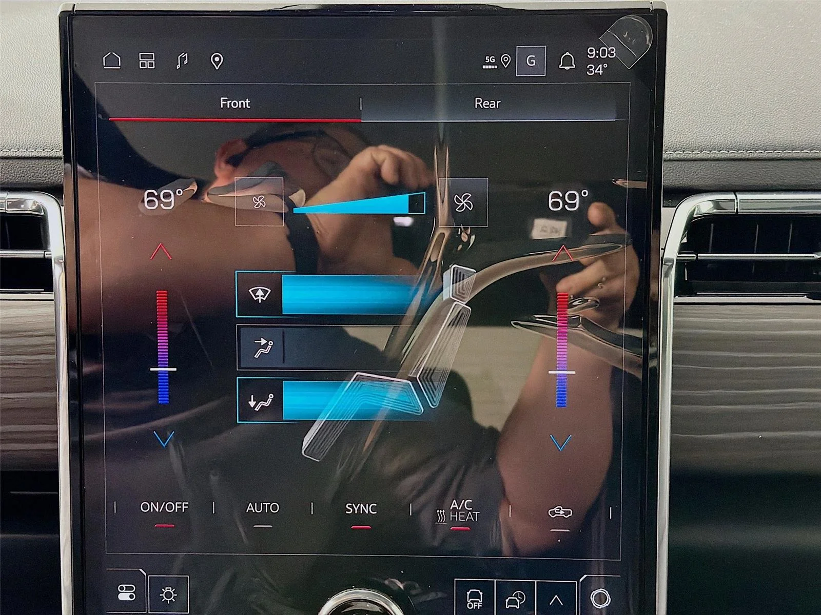 2025 GMC Sierra EV Denali - Photo 18