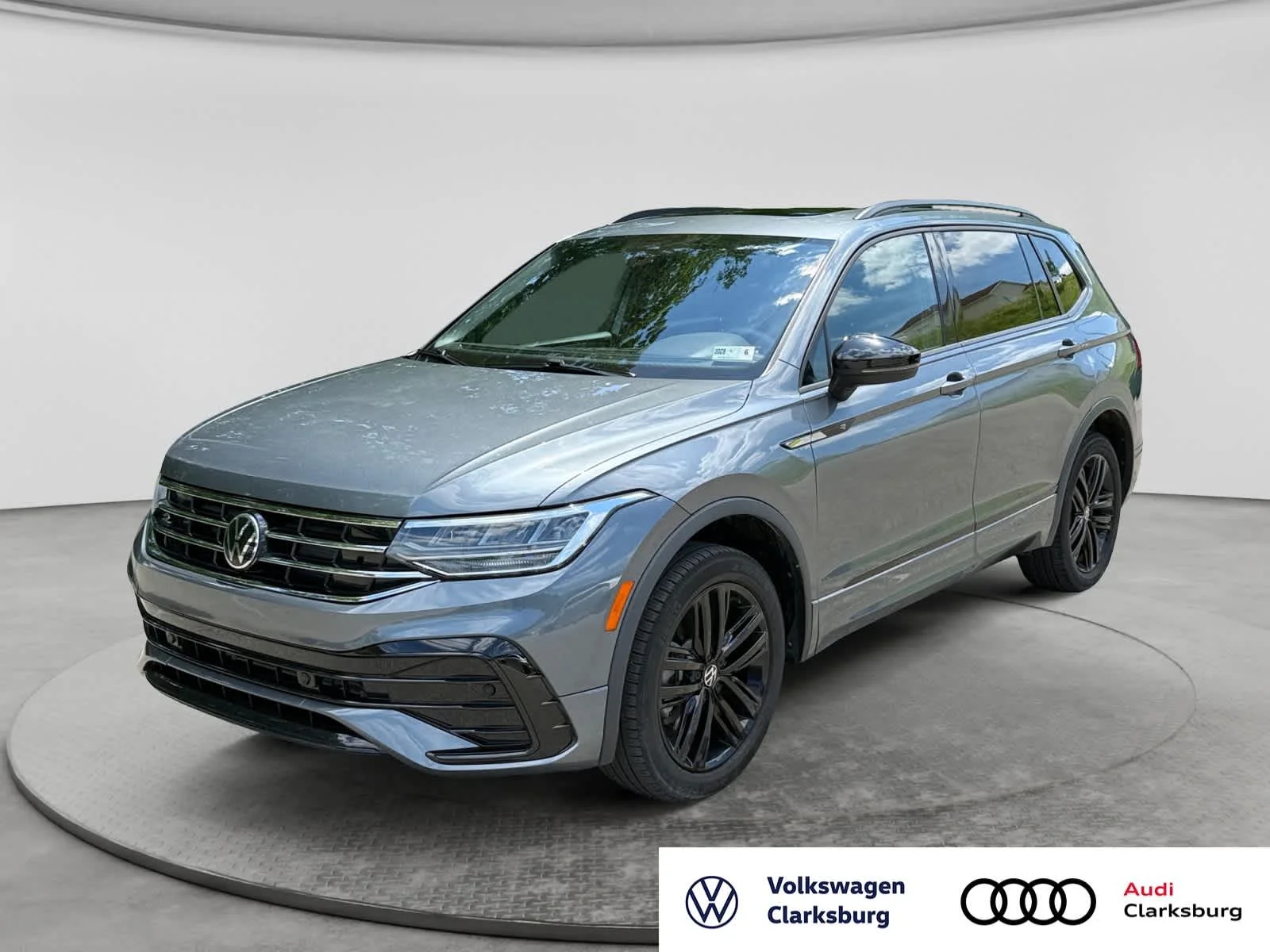 2022 Volkswagen Tiguan SE R-Line Black