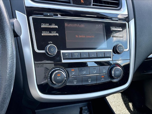Used 2018 Gun Metallic Nissan 2.5 SR image 19