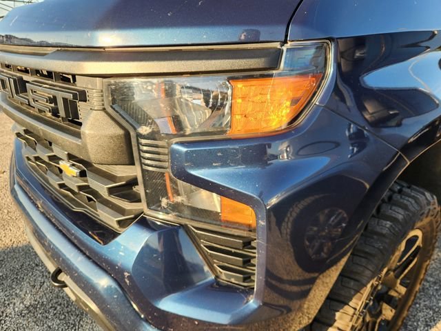 Used 2022 NORTHSKY BLUE METALLIC Chevrolet Custom image 6