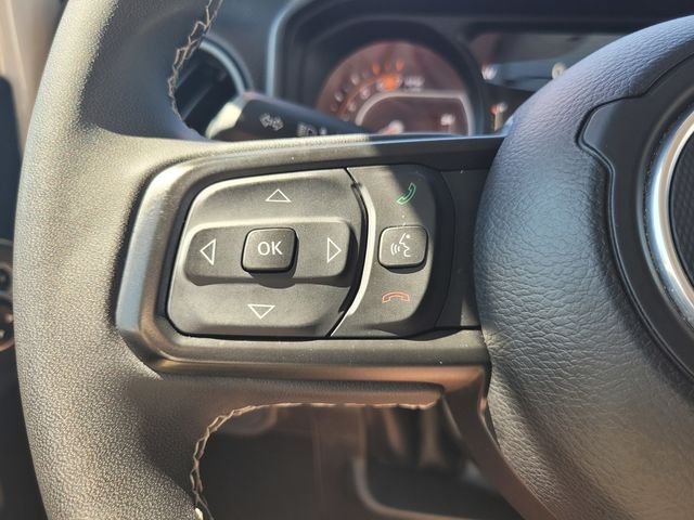 Used 2025 White Jeep Rubicon image 28