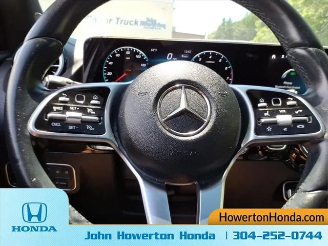 Used 2022 White Mercedes-Benz GLA 250 image 18
