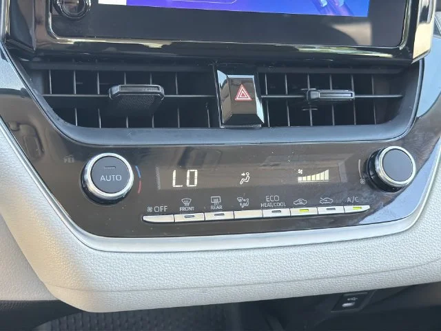 Used 2024  Toyota LE image 25