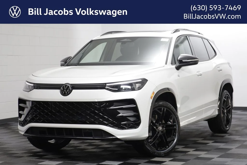 2026 Volkswagen Tiguan 2.0T SE R-Line Black 4Motion's photo
