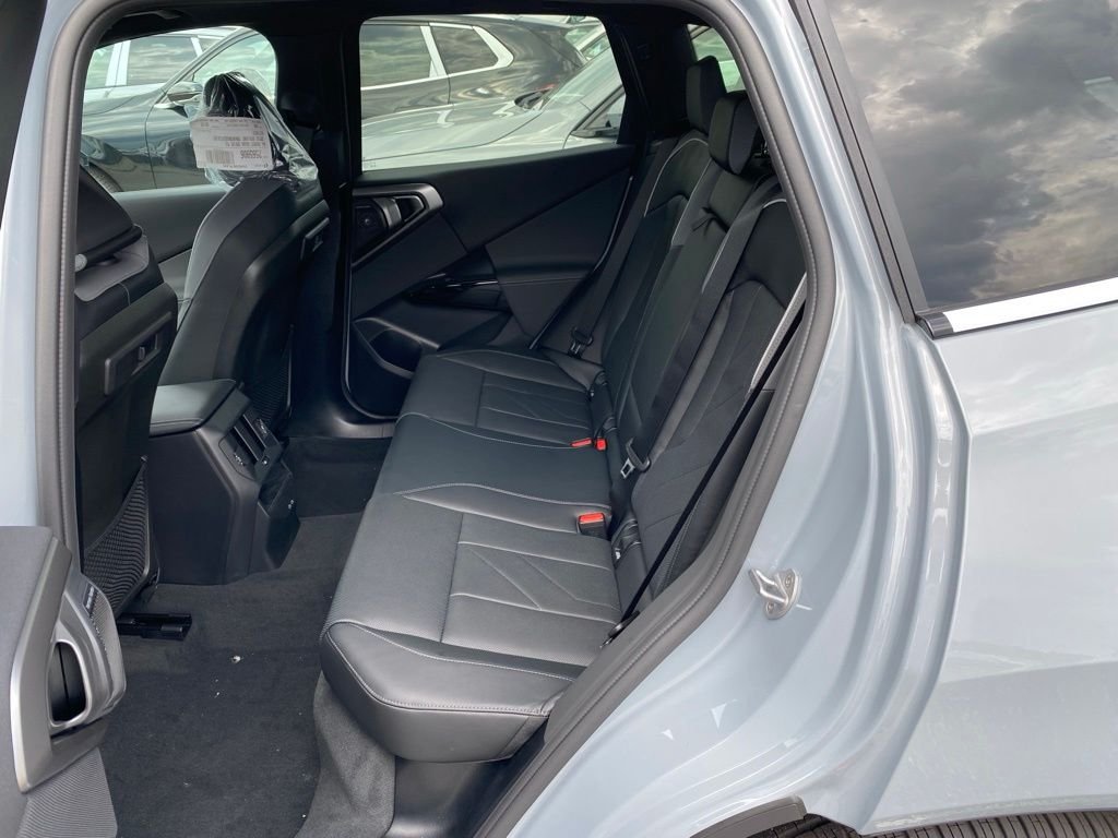 New 2026 Brooklyn Grey Metallic BMW M50 xDrive image 8