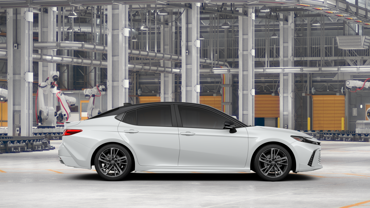 New 2026 Wind Chill Pearl with Midnight Black Metallic roof Toyota XSE image 12