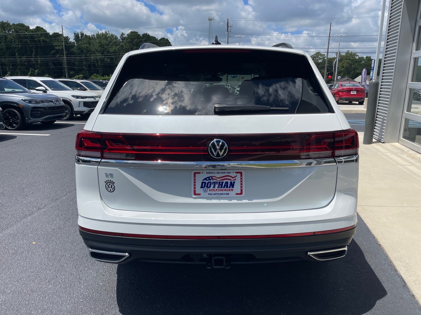 New 2026 Opal White Pearl Volkswagen SE image 14